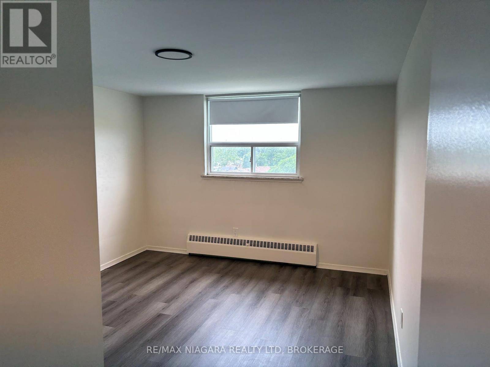 Niagara Falls (cherrywood), ON L2E1Y5,6320 Valley WAY #707