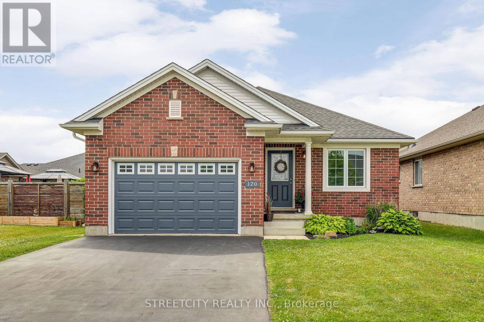 St. Thomas, ON N5R5M9,120 PEACH TREE BOULEVARD