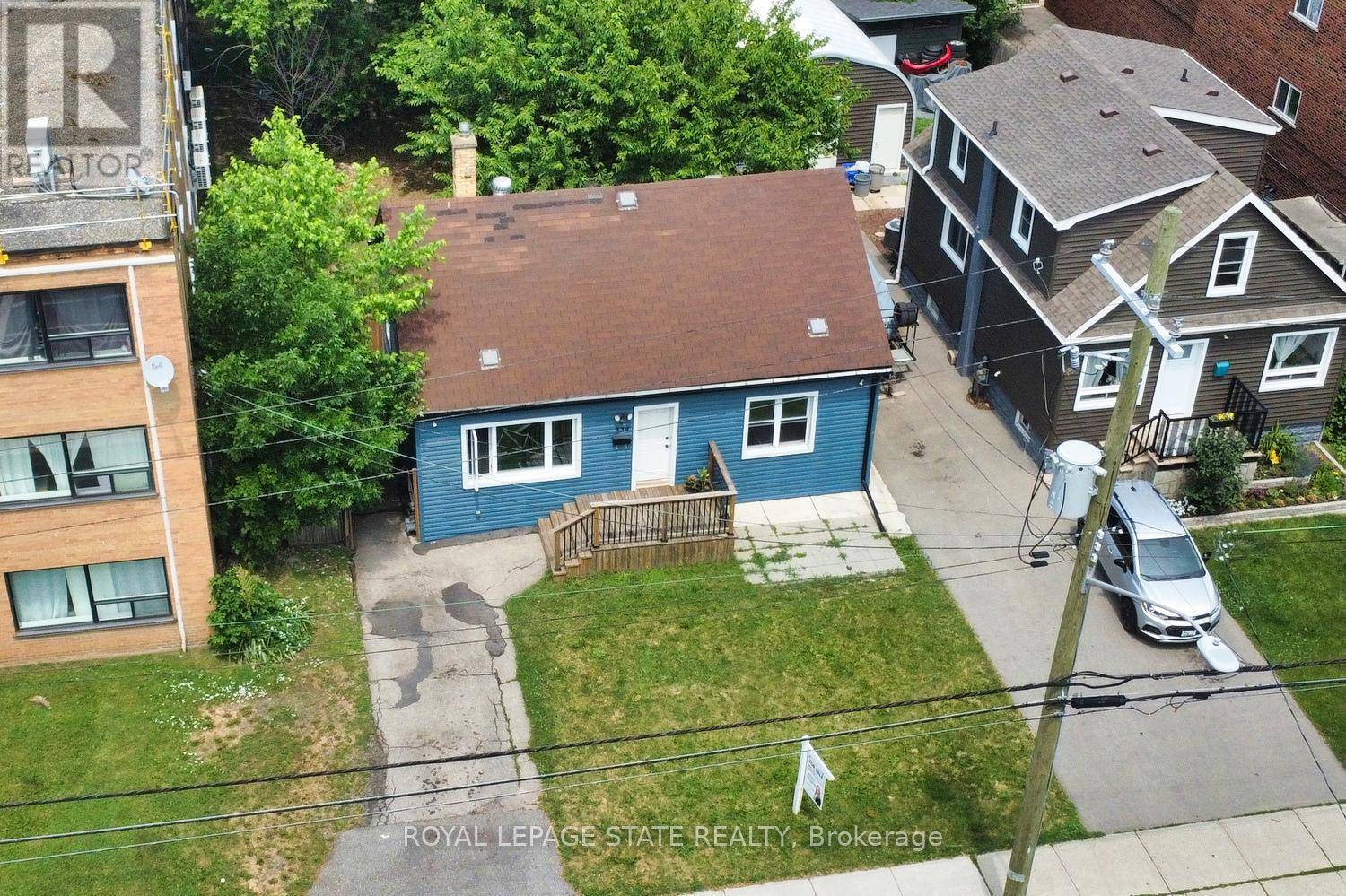 Hamilton (mcquesten), ON L8H2K6,339 MELVIN AVENUE