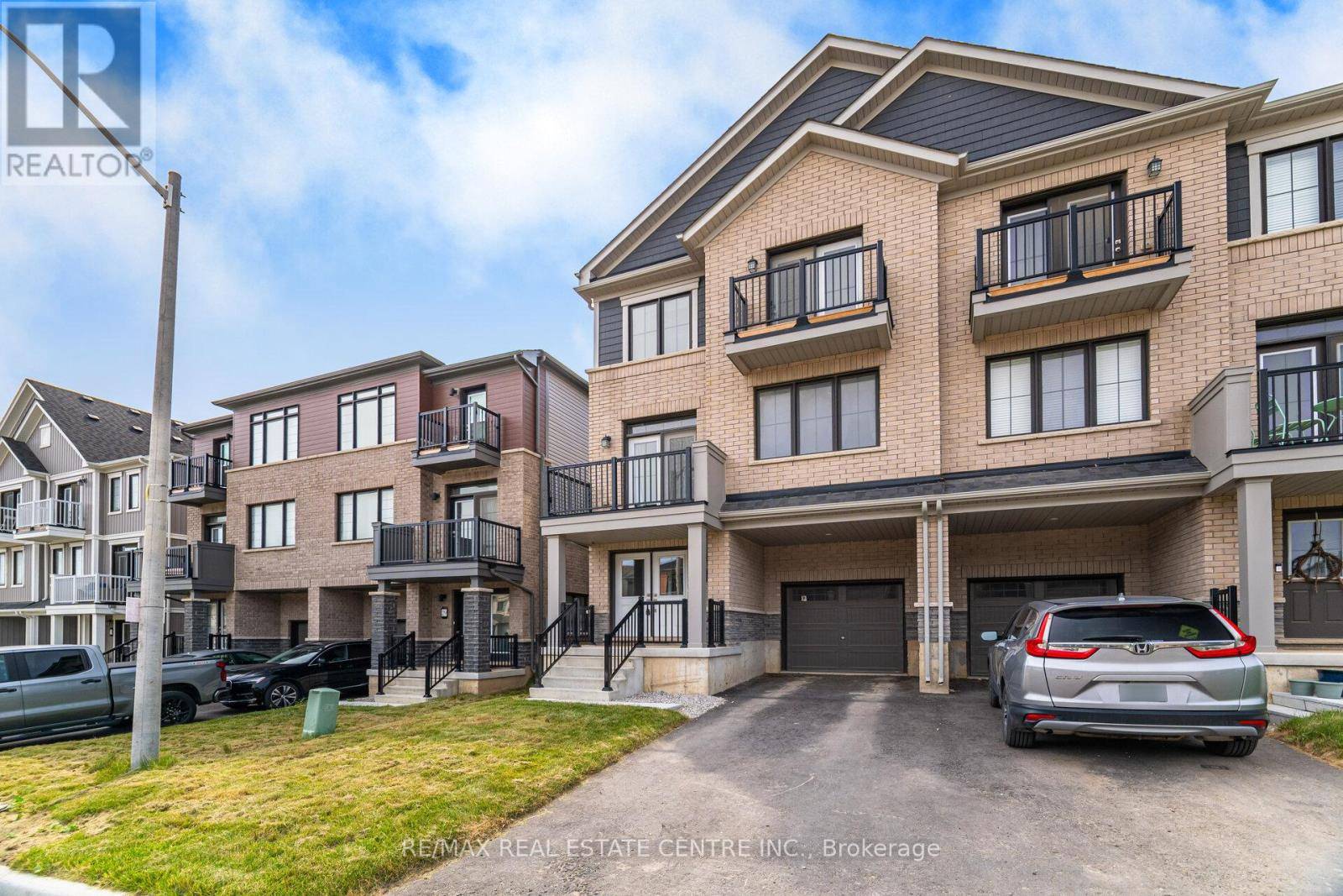 Haldimand, ON N3W0J5,33 GRANVILLE CRESCENT