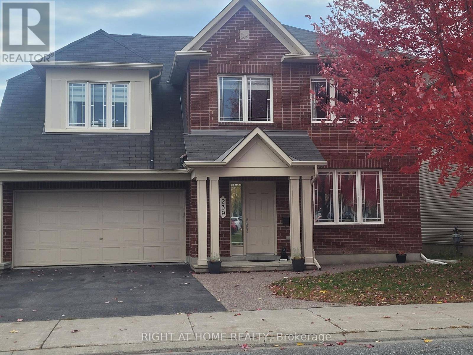 Ottawa, ON K2J5N8,239 HIGHPOINTE CRESCENT