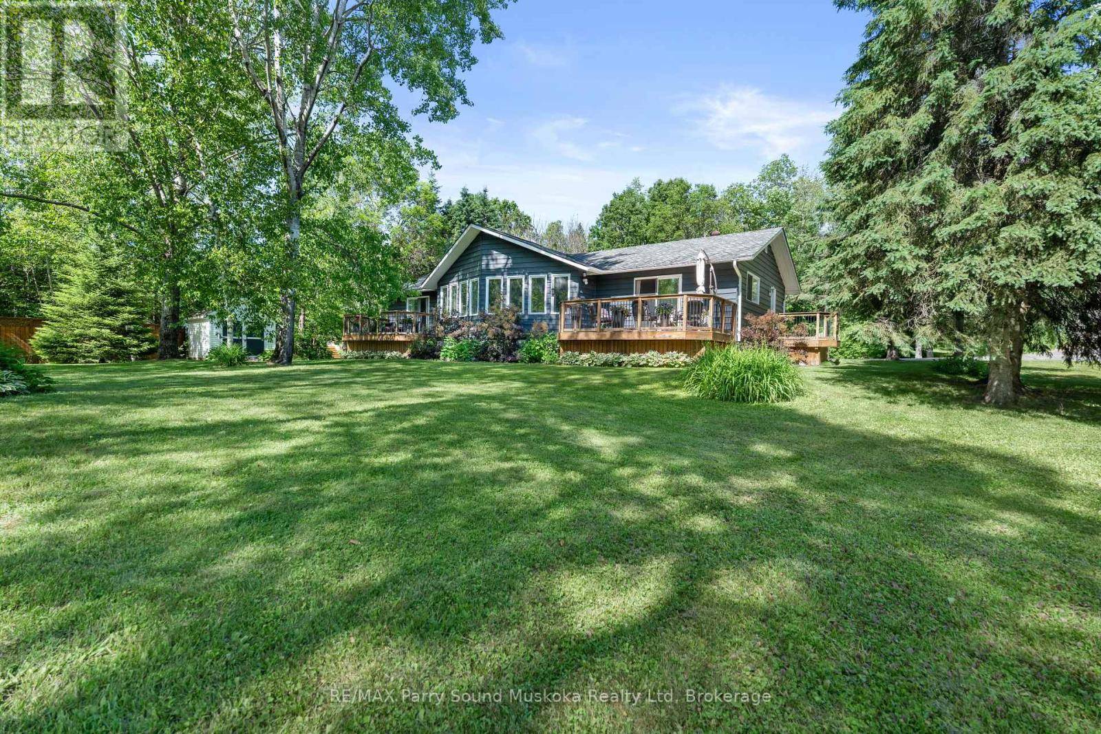 Seguin, ON P0C1J0,36 MAPLE STREET