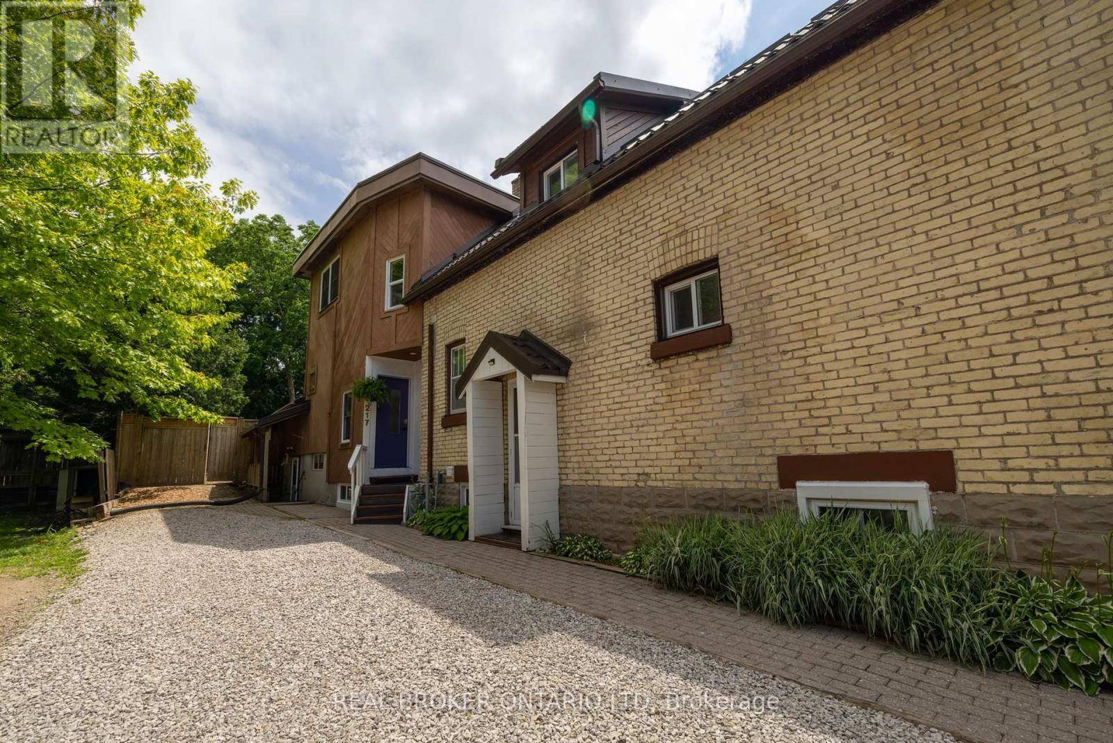 London East (east B), ON N6A2M2,217 EPWORTH AVENUE