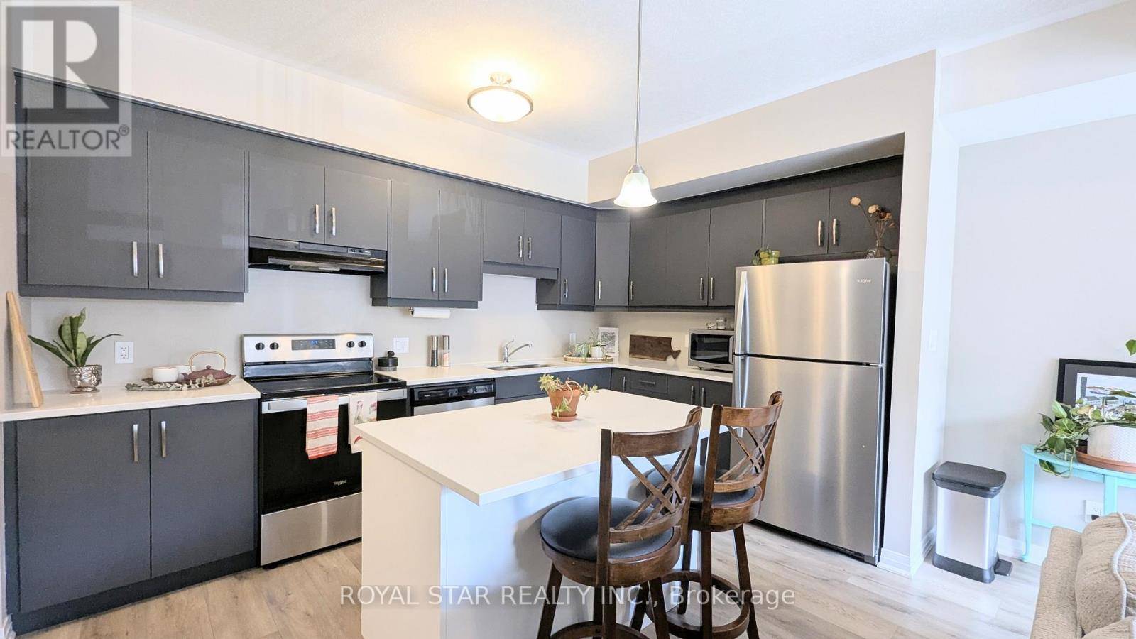 Cambridge, ON N1R0E3,25 Isherwood AVE #87