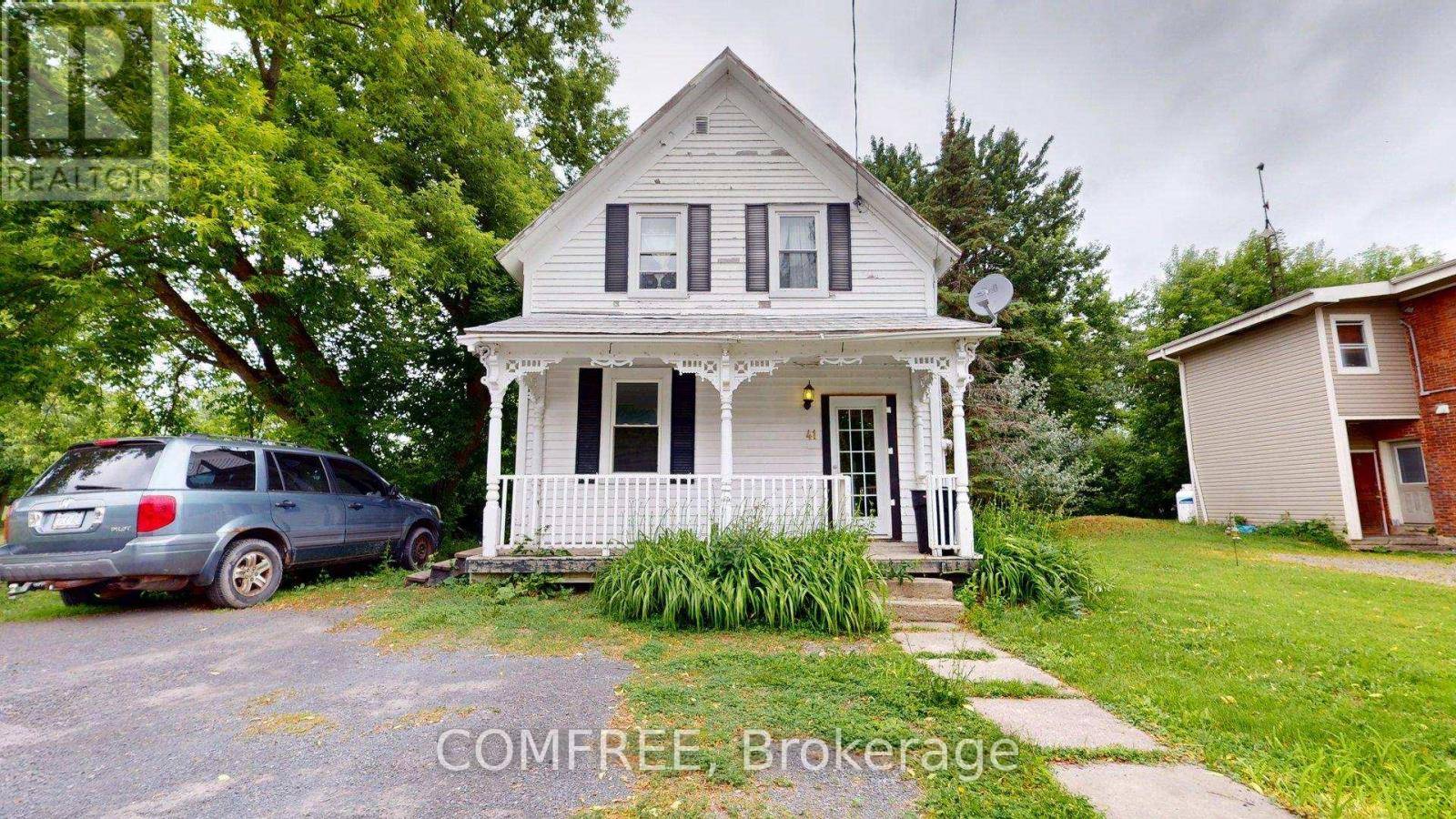 South Stormont, ON K0C1Y0,41 MAIN STREET