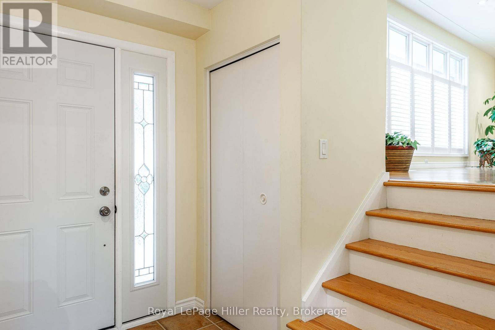 Stratford, ON N5A5Z8,330 BRITANNIA STREET