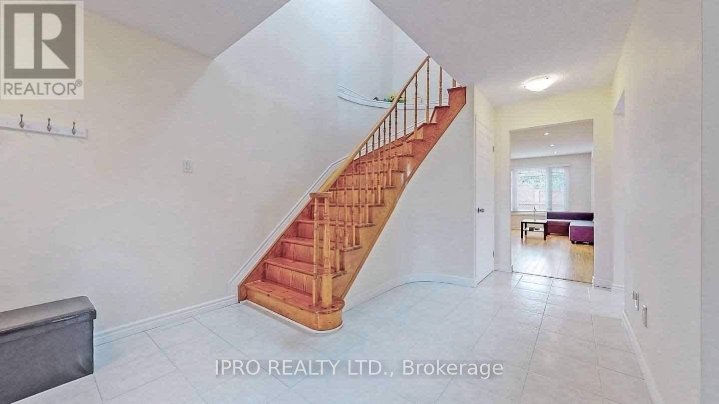 Hamilton (stoney Creek), ON L8E3Z5,51 RUSSET COURT