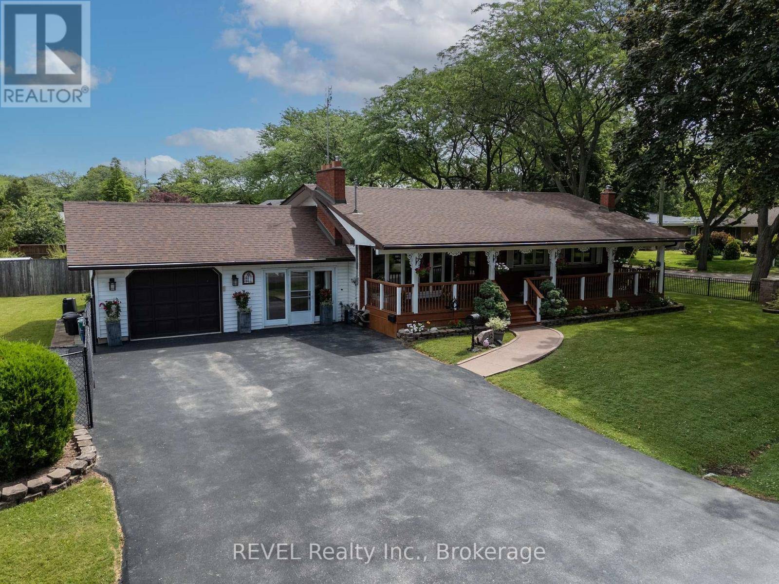 St. Catharines (lakeshore), ON L2N3R6,12 AQUADALE DRIVE