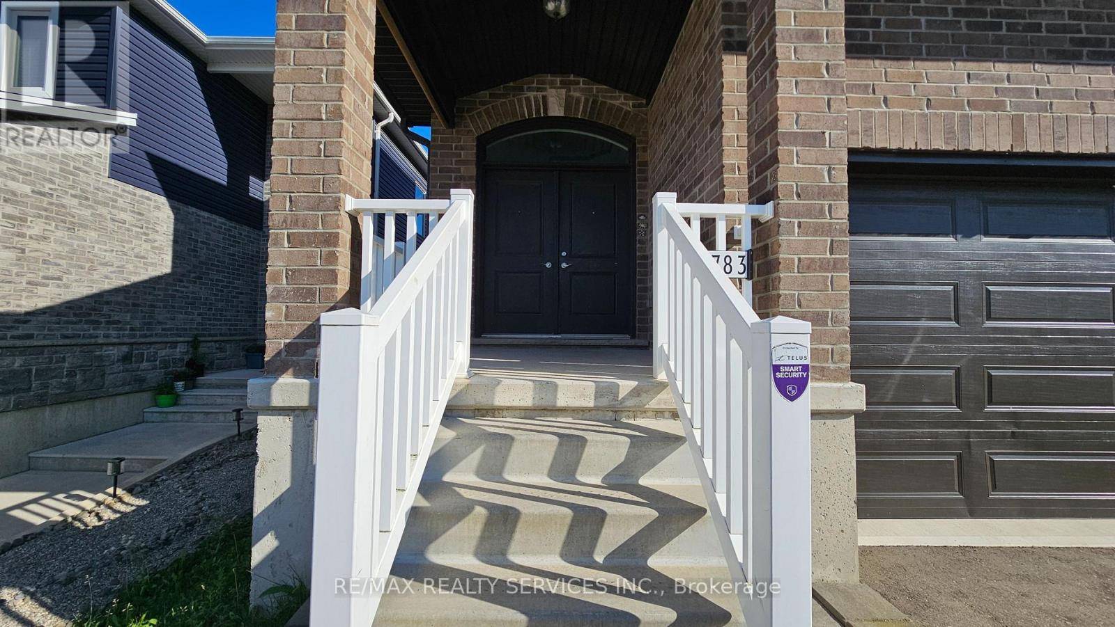 London South (south Y), ON N6M0G6,2783 DOYLE DRIVE