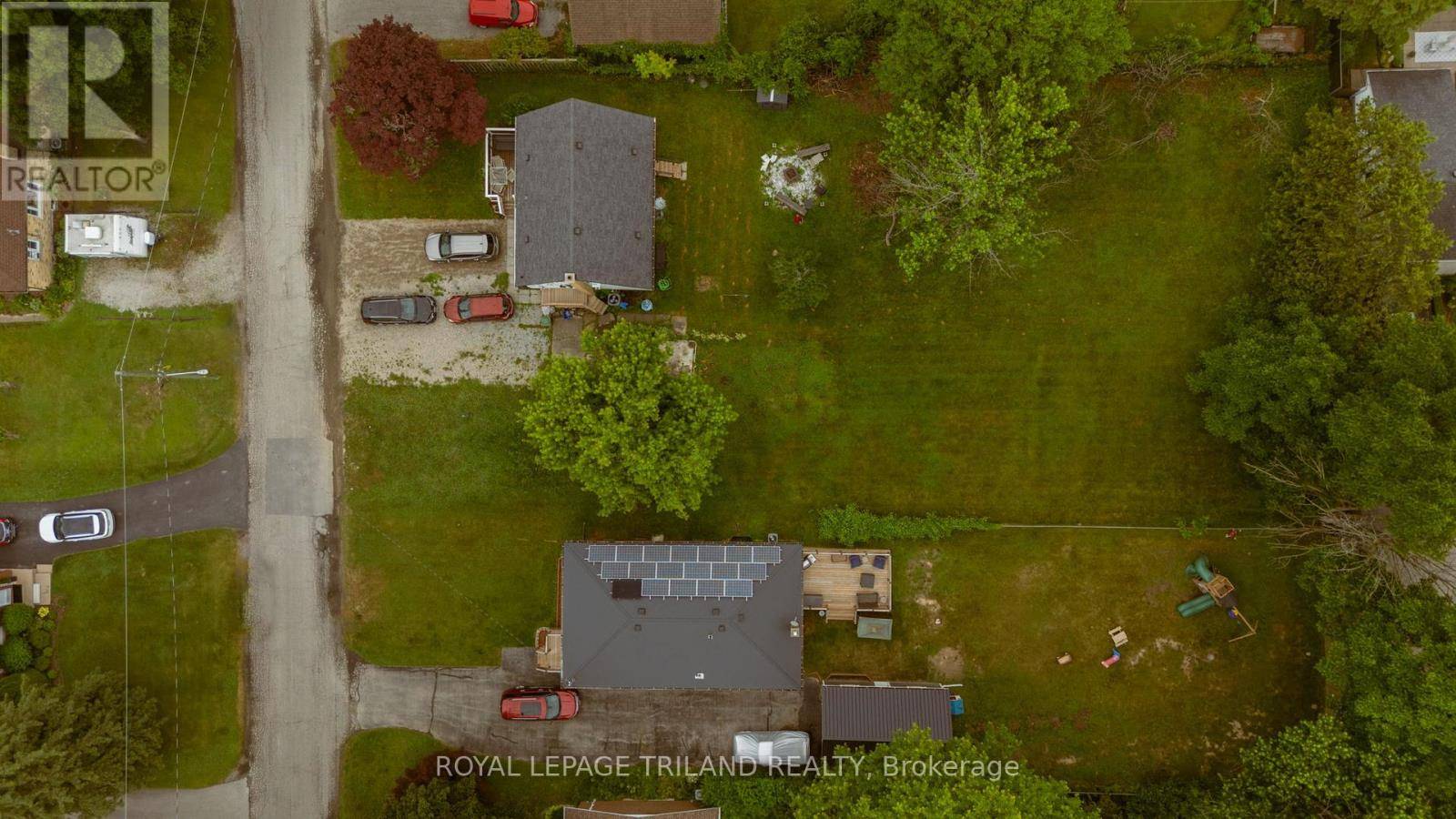 St. Thomas, ON N5P3B8,242 ALMA STREET