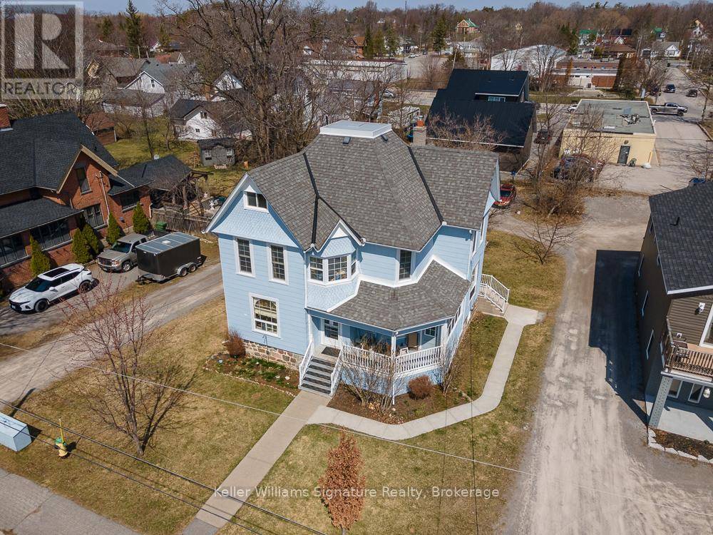 Kawartha Lakes (fenelon Falls), ON K0M1N0,18 OAK STREET