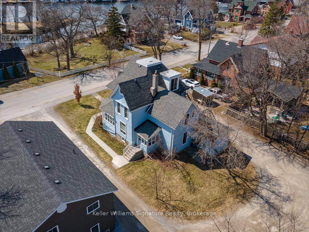Kawartha Lakes (fenelon Falls), ON K0M1N0,18 OAK STREET