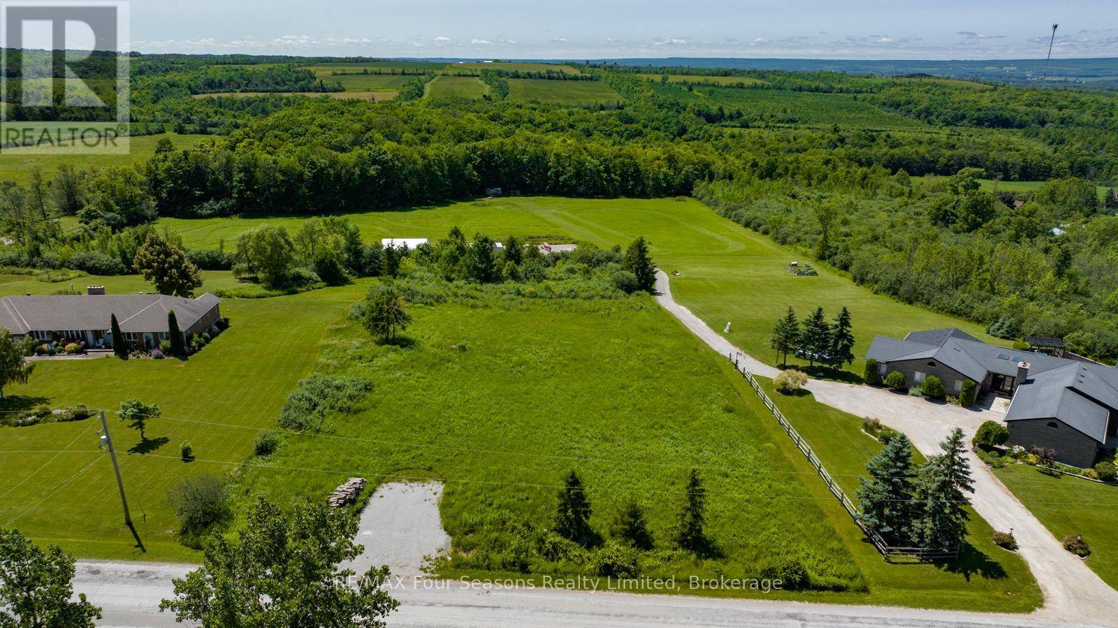 Meaford, ON N4L1W7,317550 3RD LINE