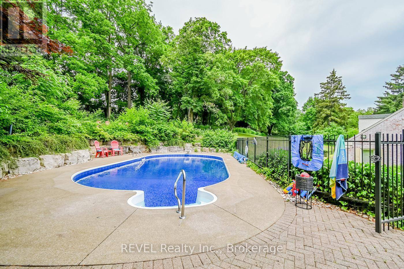 Pelham (fonthill), ON L0S1E0,9 SHALDAN LANE