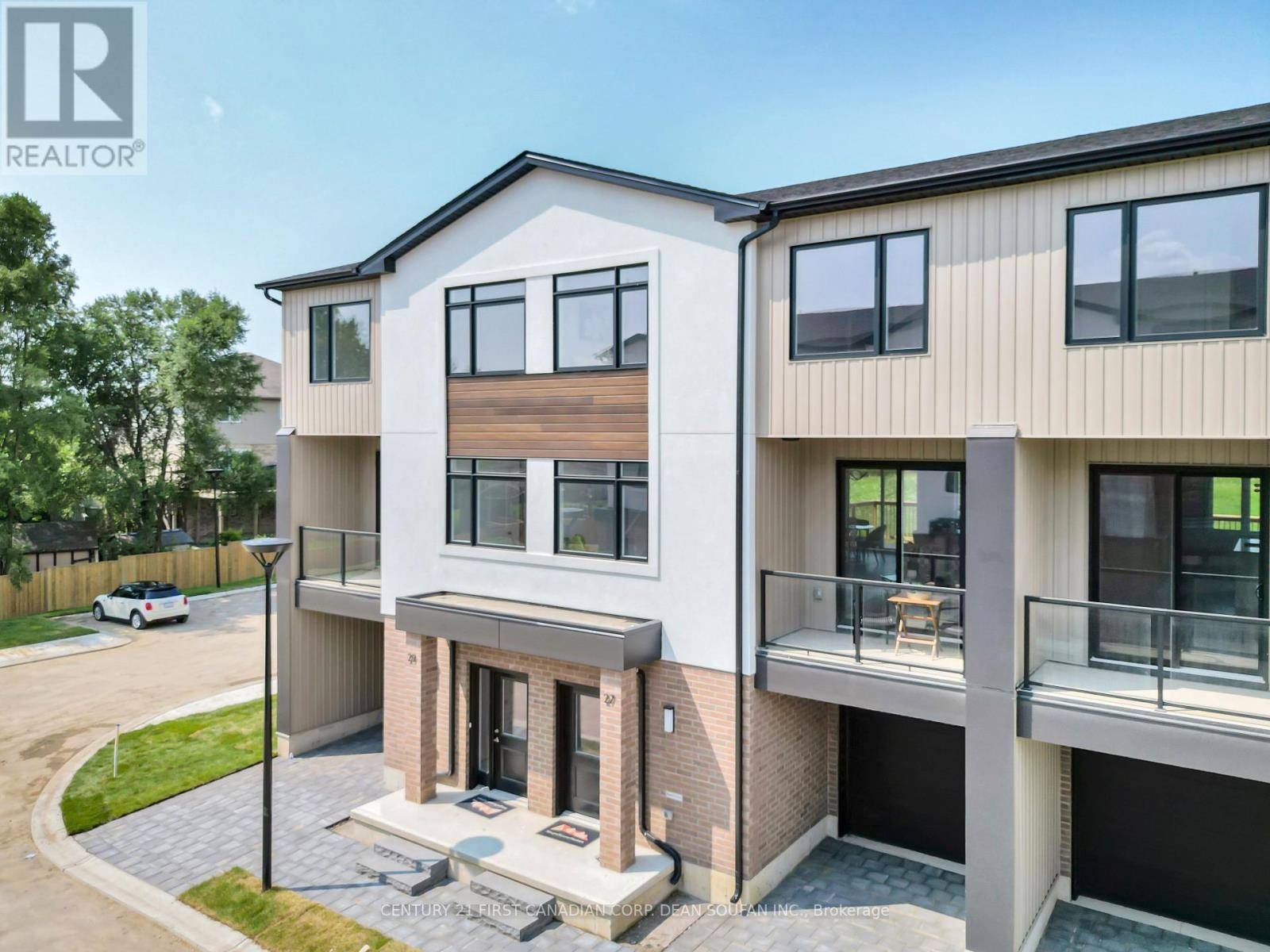 London South (south W), ON N6E1A2,349 Southdale RD East #8