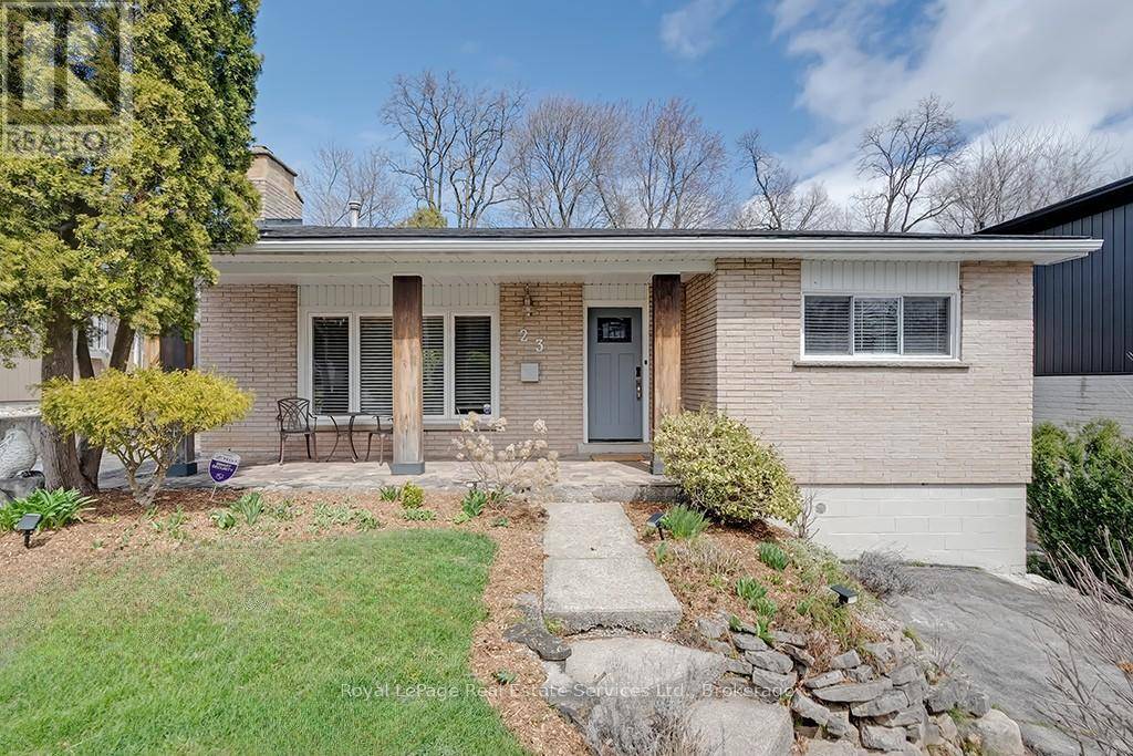 Hamilton (ancaster), ON L9G2X6,23 LORNE AVENUE