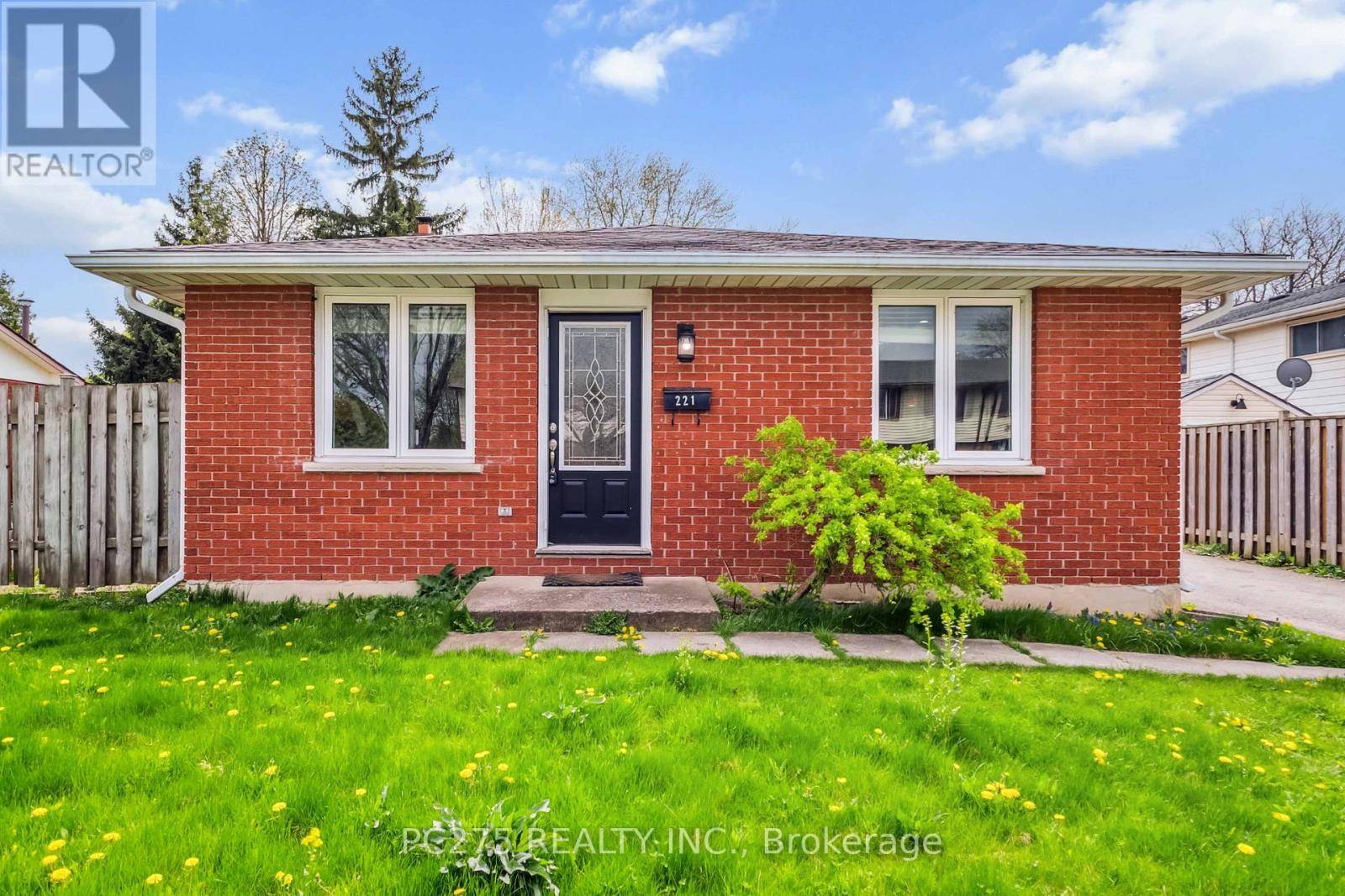 London East (east I), ON N5V1H9,221 ADMIRAL DRIVE
