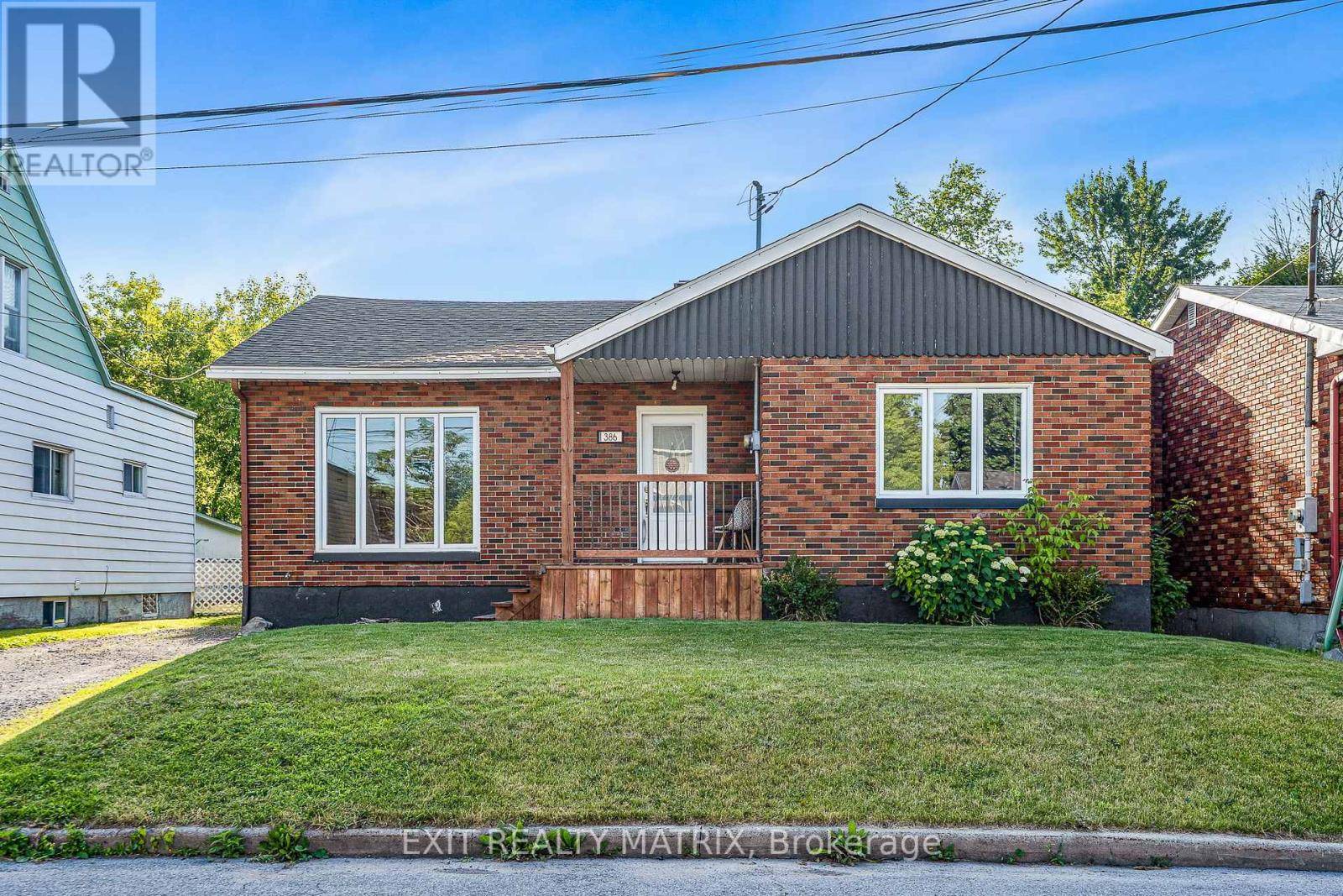 Hawkesbury, ON K6A1S7,386 GORDON STREET