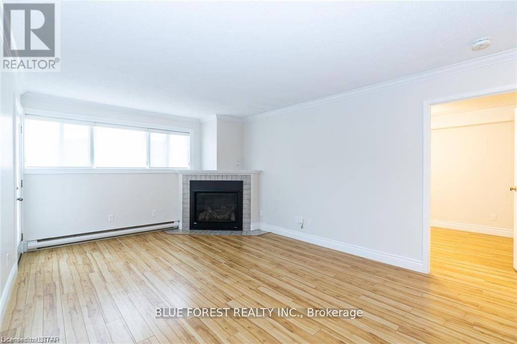 London North (north G), ON N5X3T6,9 Jacksway CRES #108