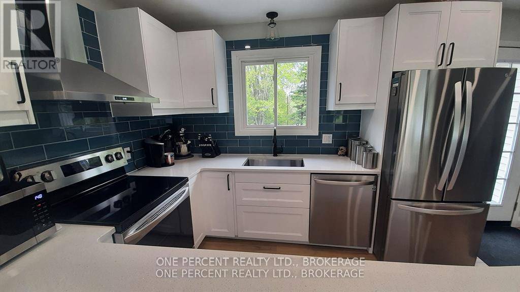 Greater Napanee (greater Napanee), ON K7R3K6,7337 COUNTY RD 2