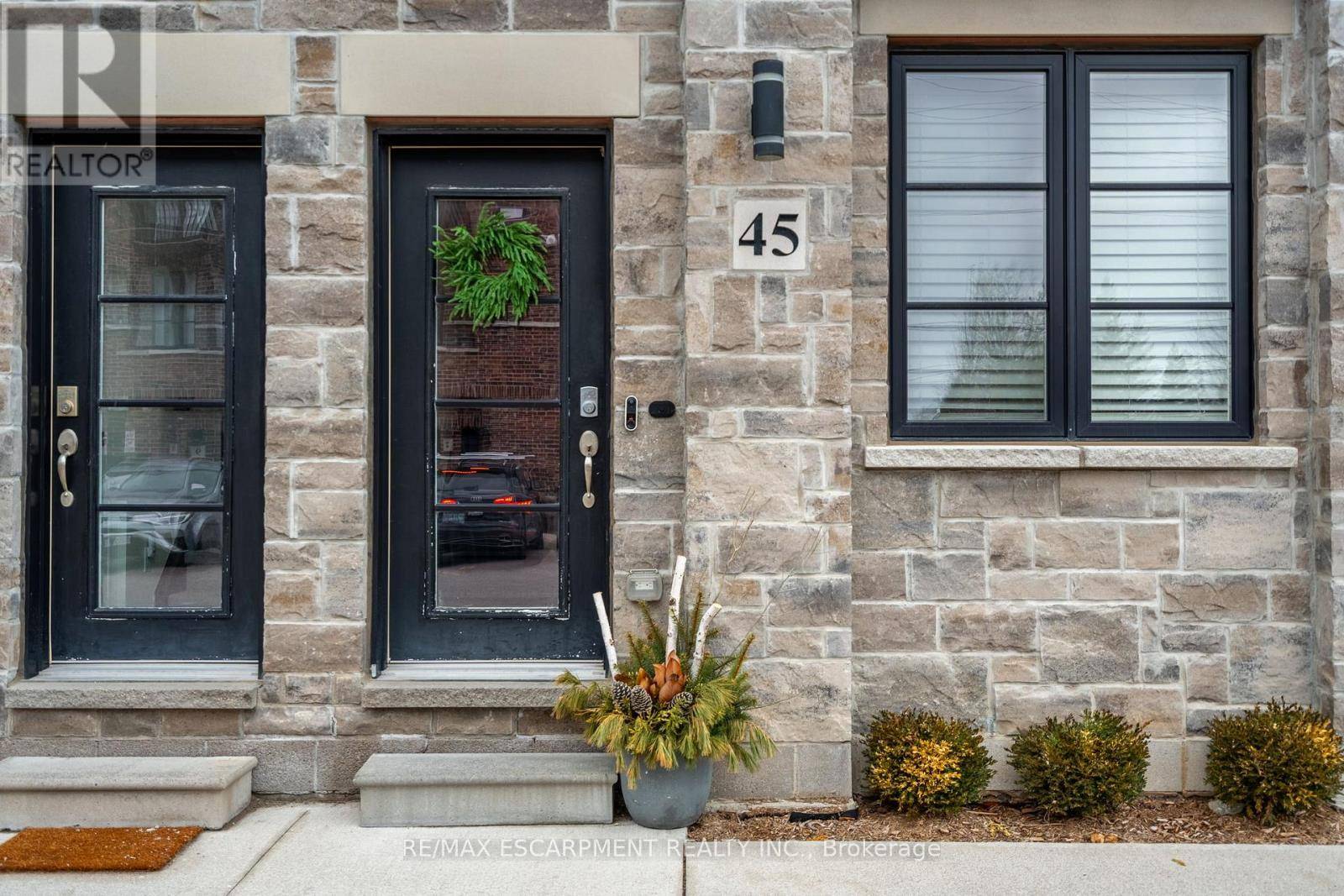 Hamilton (waterdown), ON L8B1V9,219 Dundas ST East #45