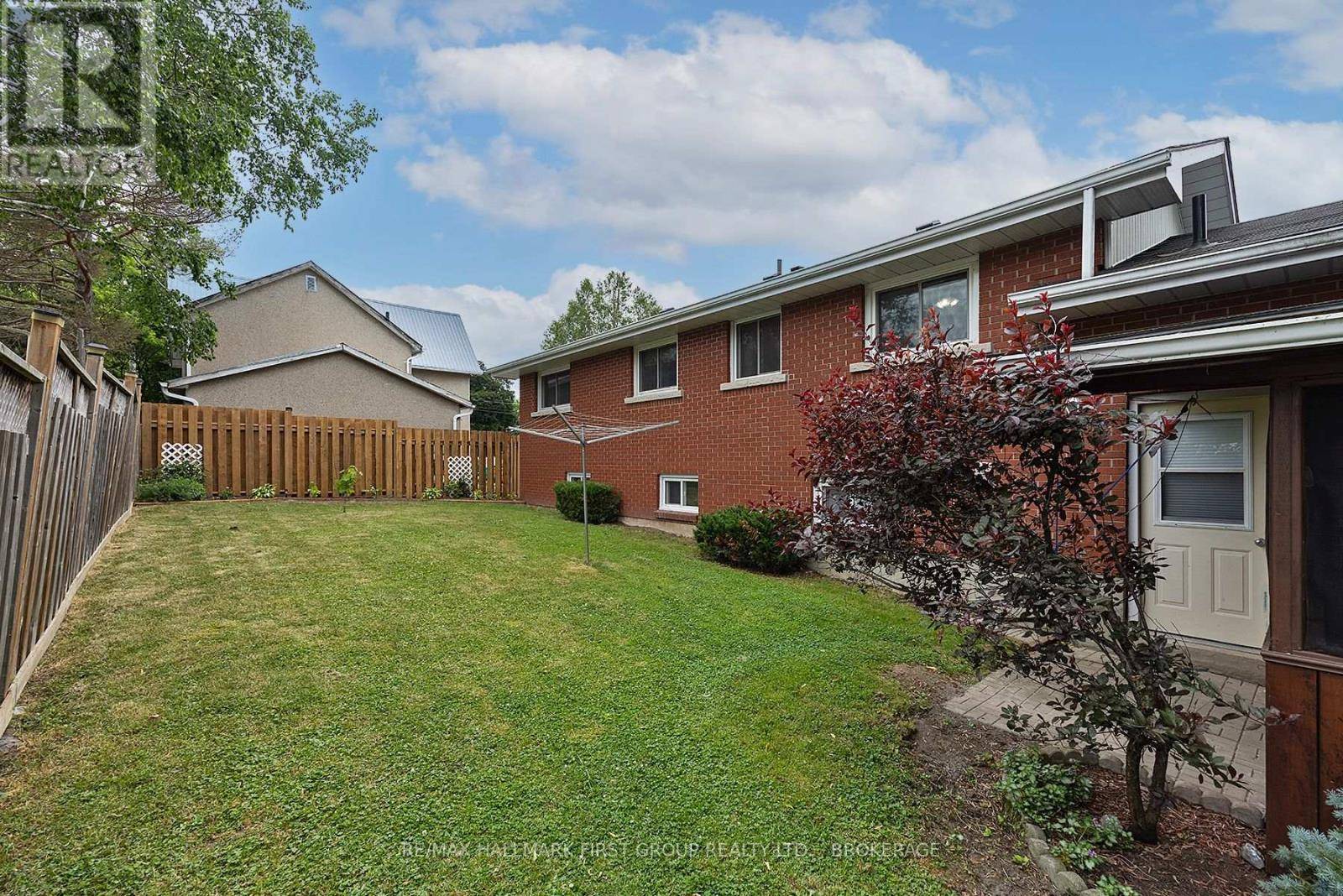 Greater Napanee (greater Napanee), ON K7R1V6,73 WATER STREET W