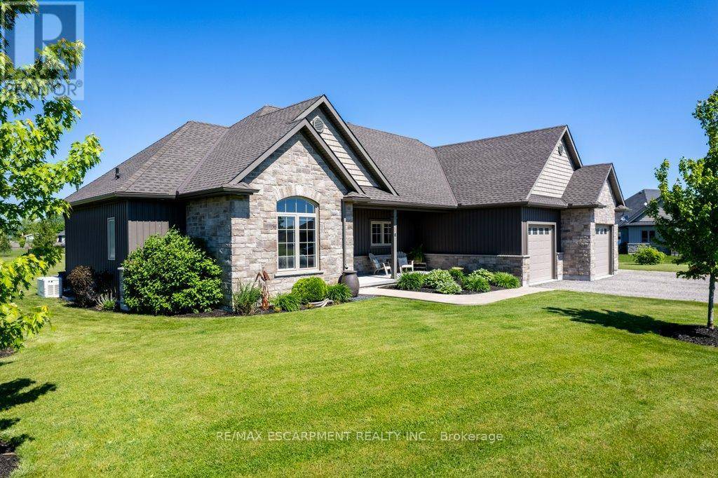 Haldimand (dunnville), ON N1A2W2,6 SILVERTHORNE COURT