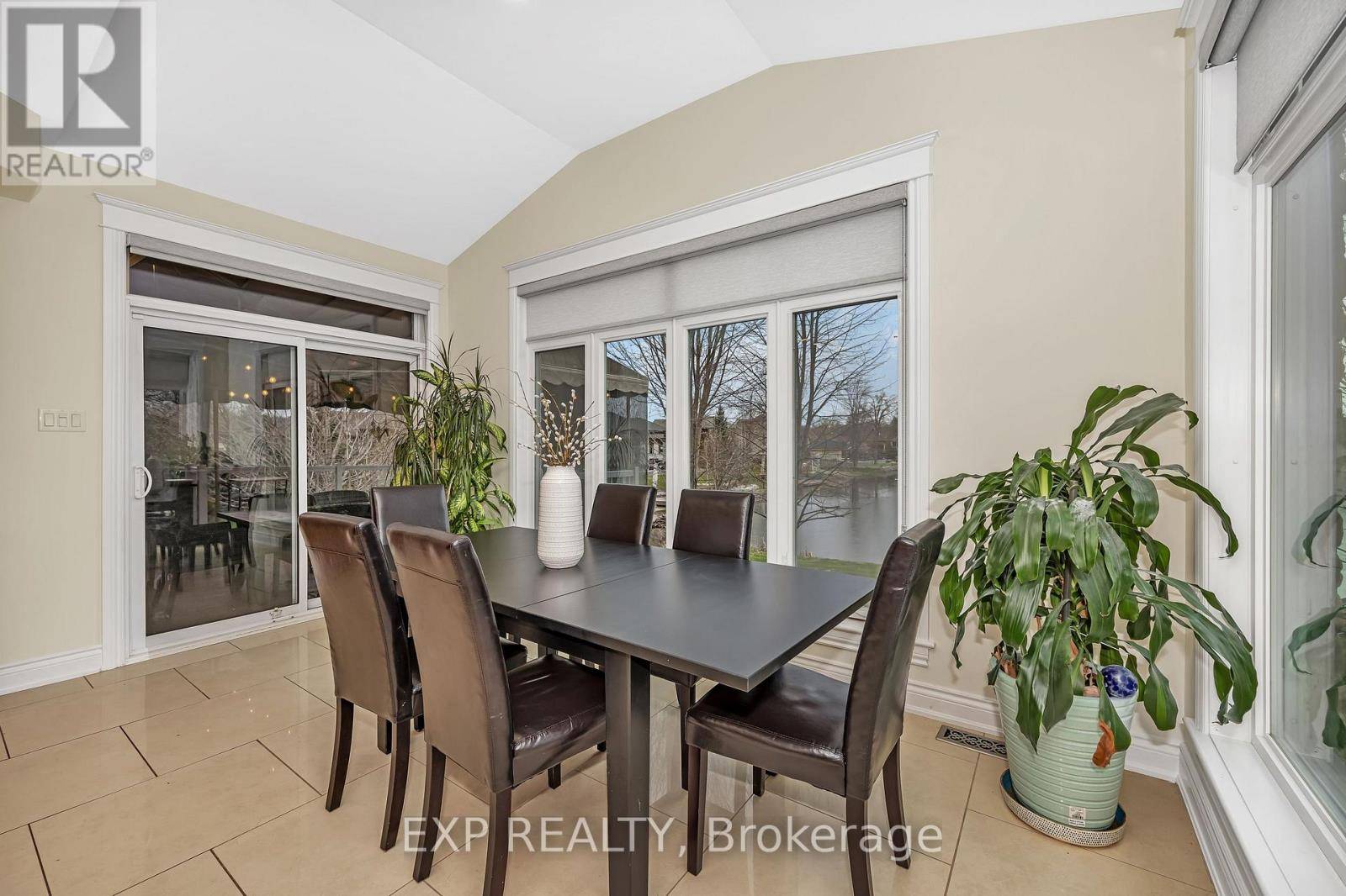 Ottawa, ON K4P0B4,6703 SUNCREST DRIVE