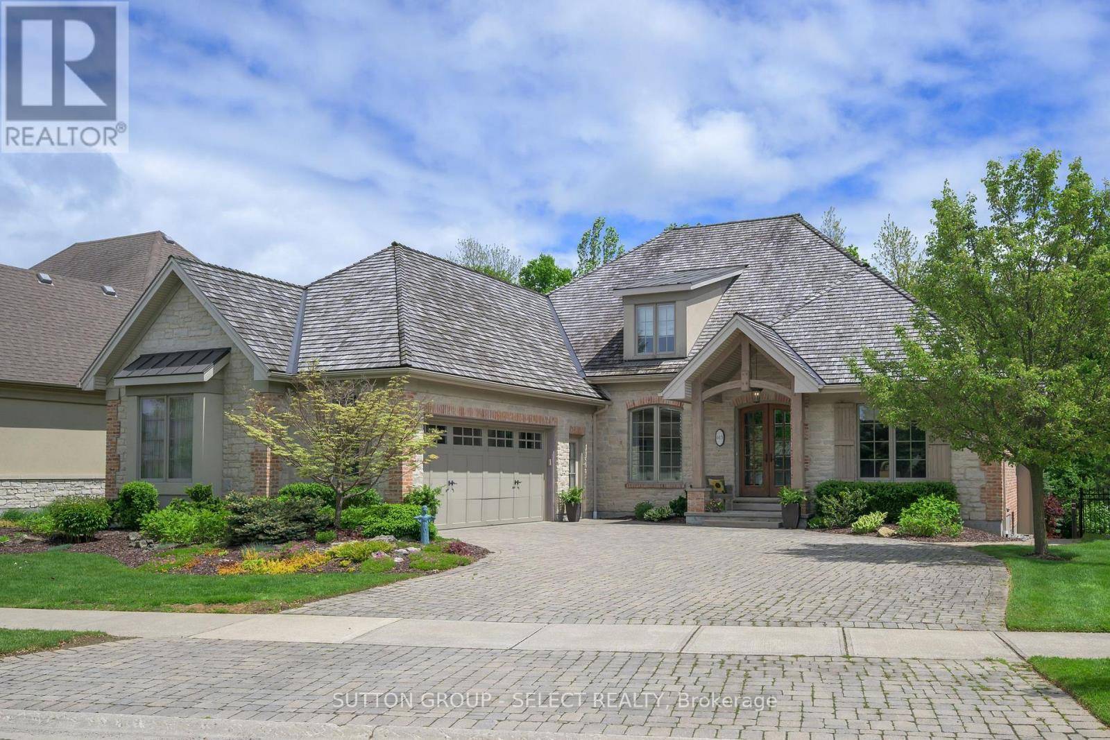 London North (north R), ON N6G0E8,613 EAGLETRACE DRIVE