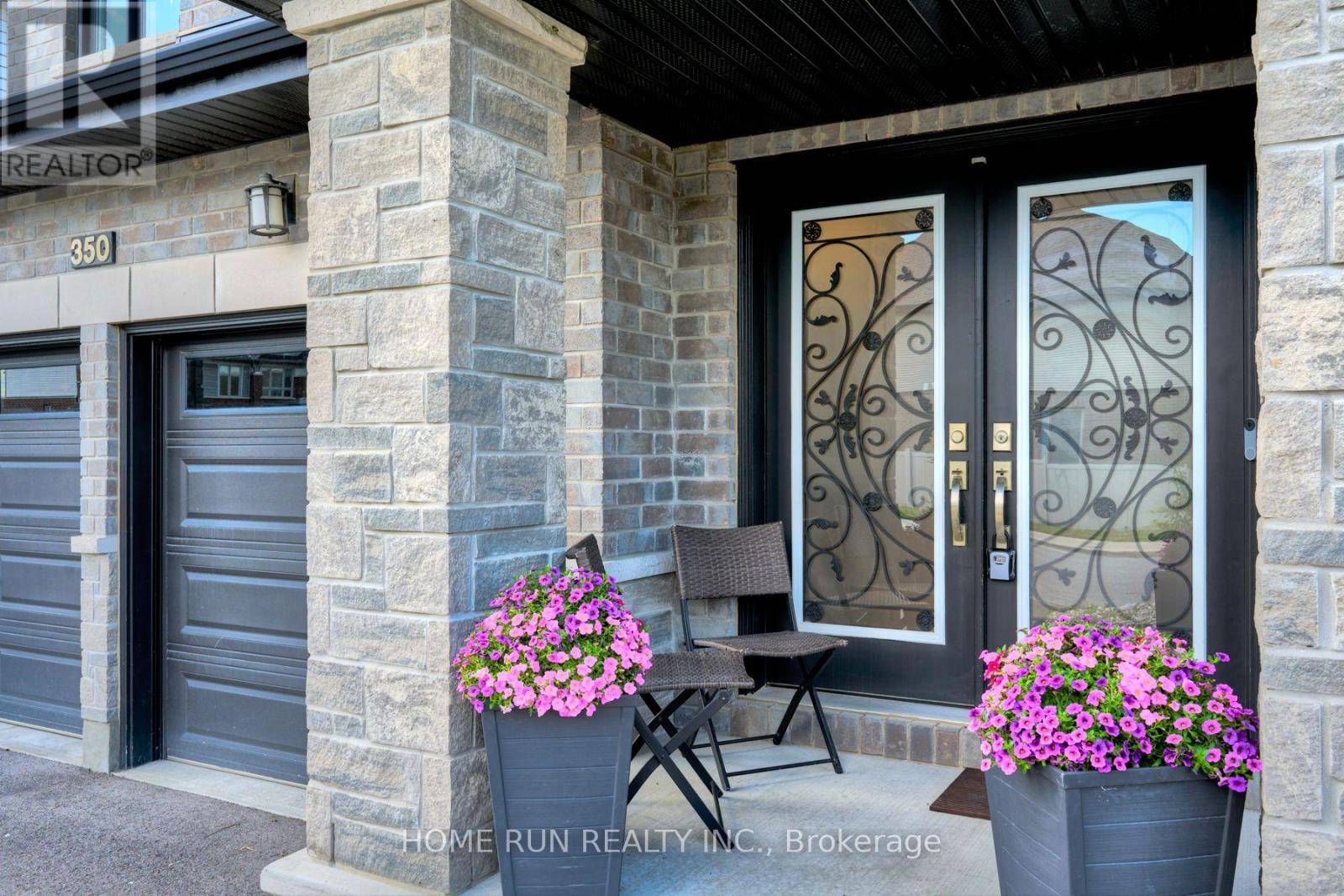 Ottawa, ON K2V0G4,350 HALIBURTON HEIGHTS