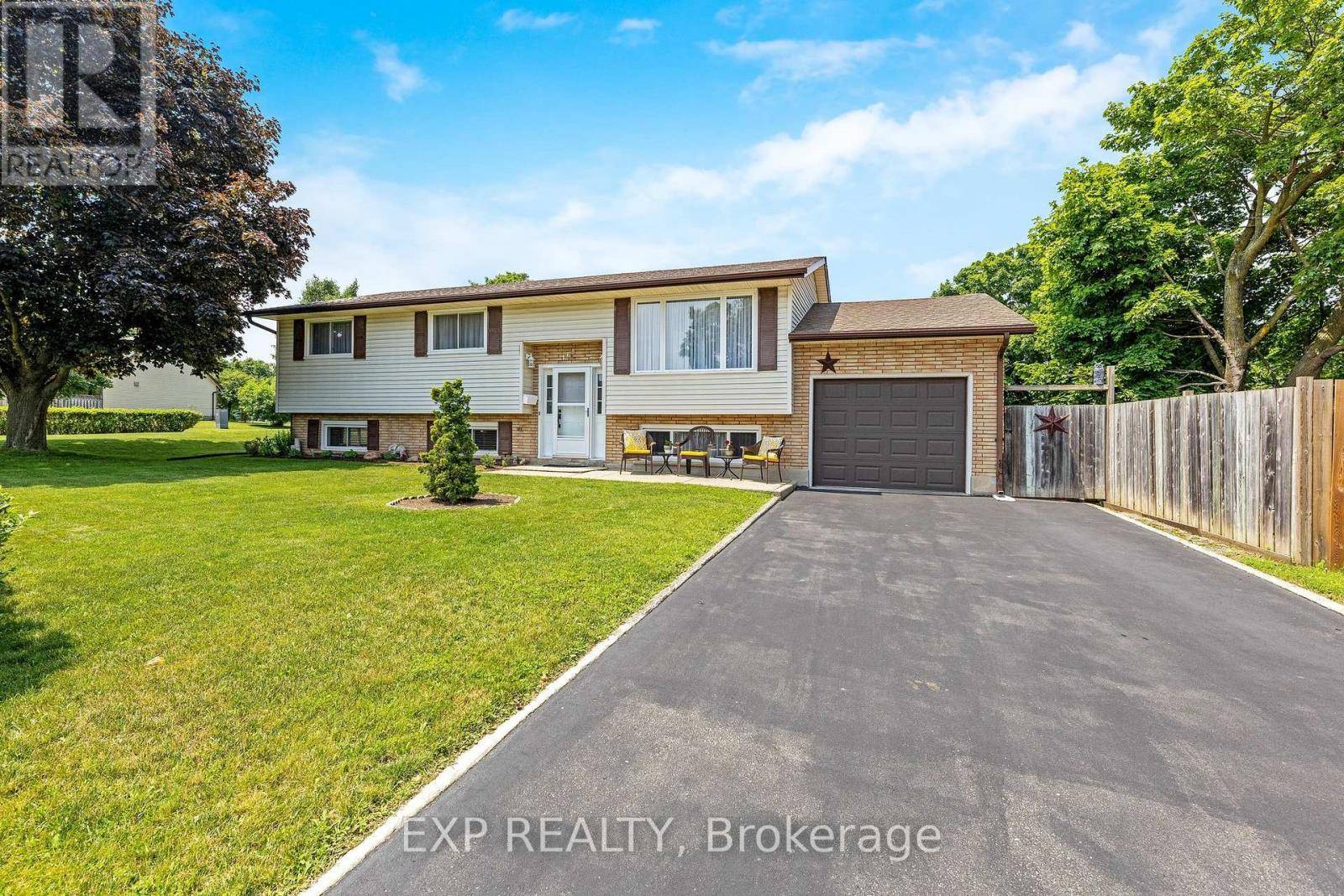 Cambridge, ON N1S4C4,165 JOHANNA DRIVE