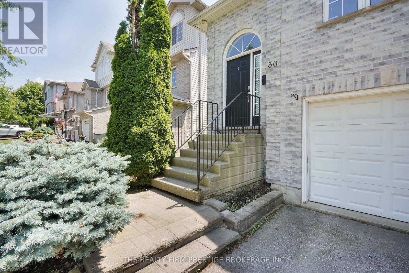 London South (south J), ON N5Z5B5,36 PHAIR CRESCENT