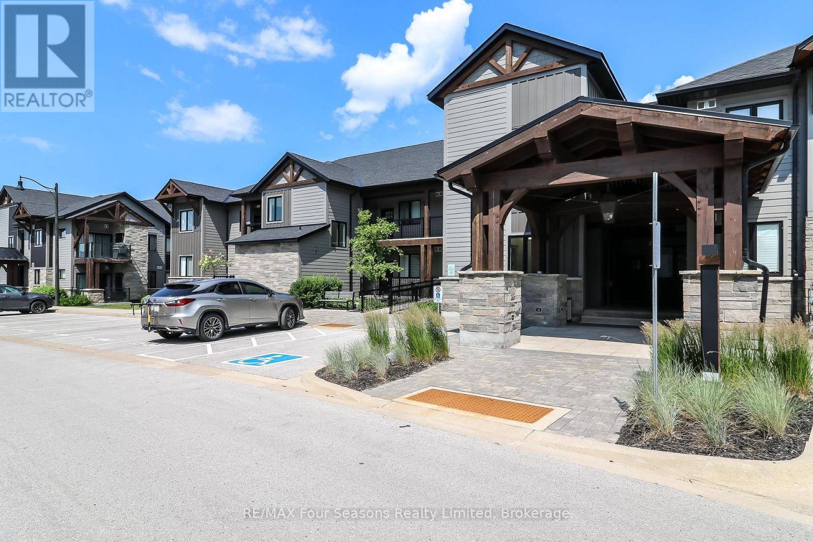 Blue Mountains, ON L9Y2X5,13 Beausoleil LN #207