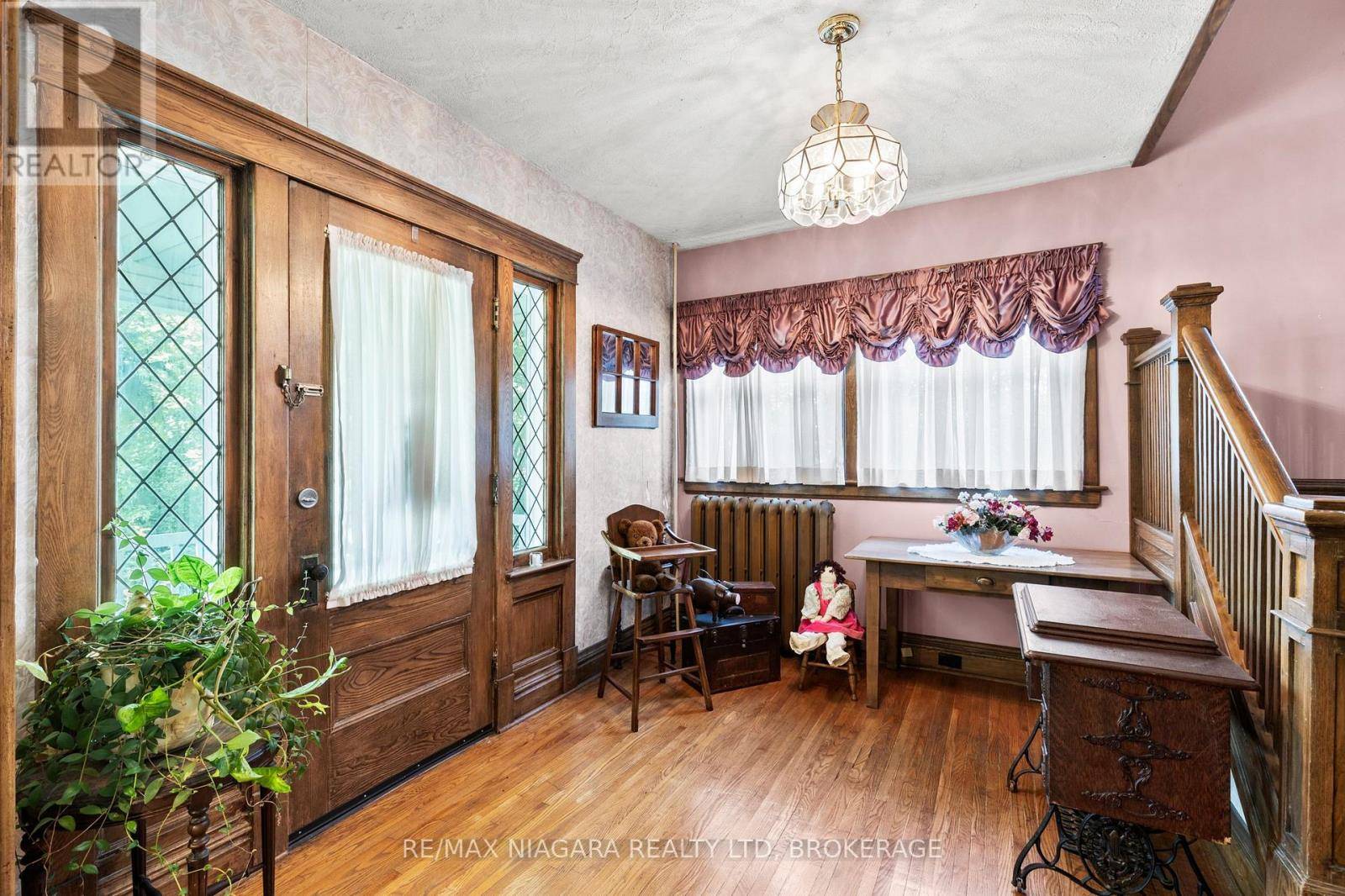 Fort Erie, ON L3B5N7,3362 MONTROSE ROAD