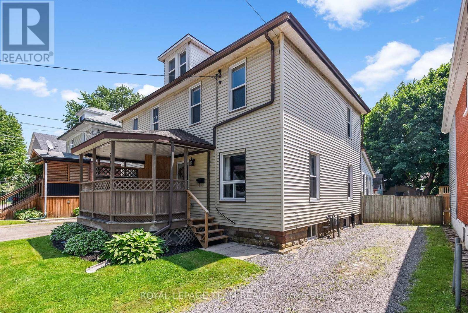 Brockville, ON K6V1L7,217 JAMES STREET E