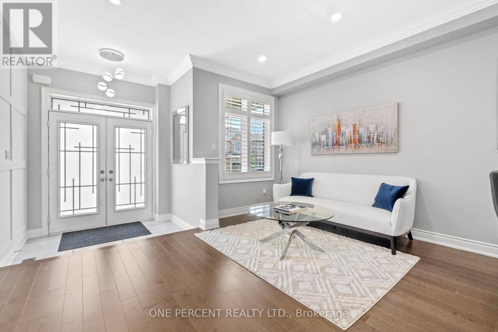 Hamilton (waterdown), ON L8B1W7,107 AVANTI CRESCENT