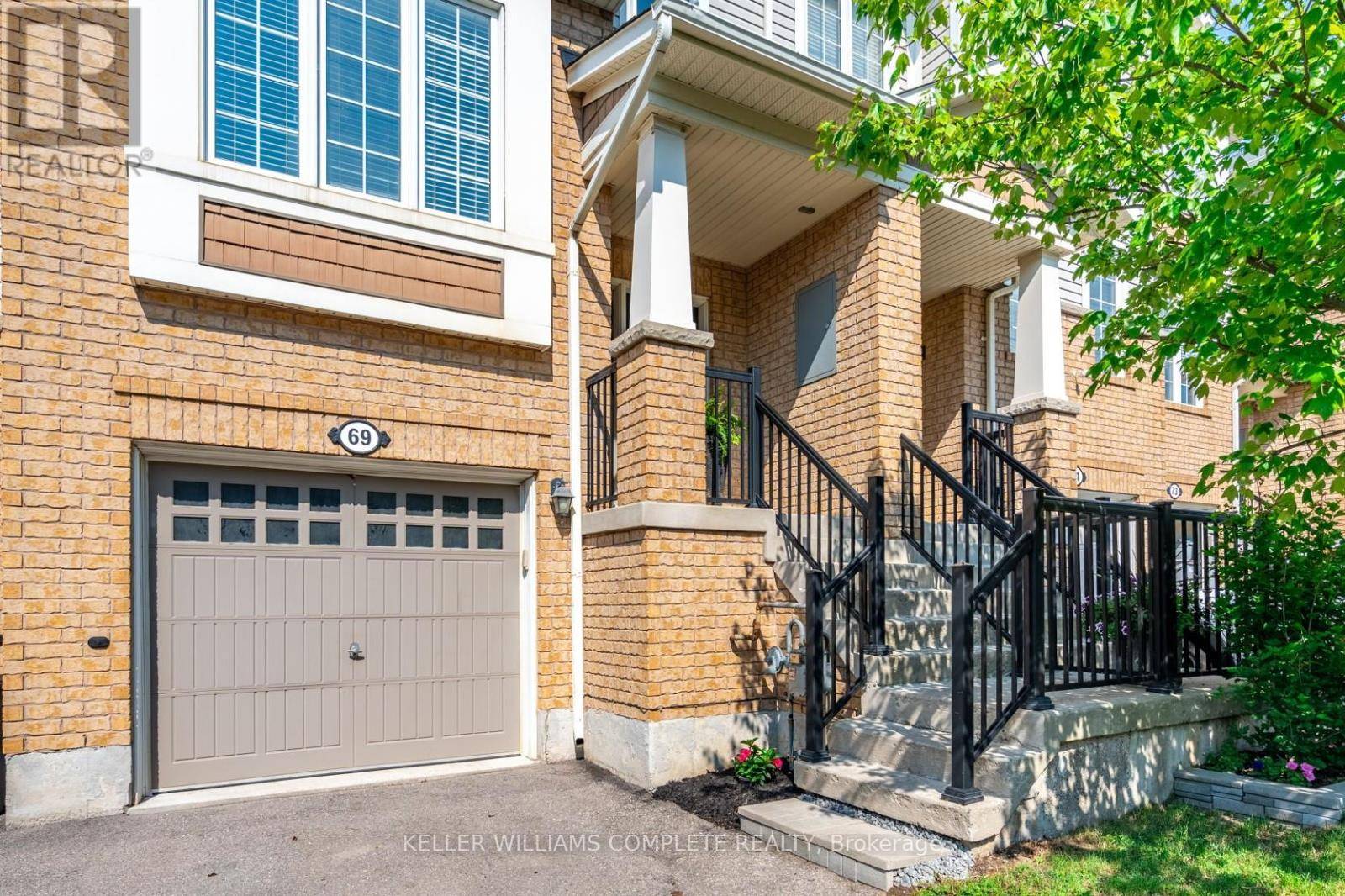 Hamilton (meadowlands), ON L9K0C4,69 HEPWORTH CRESCENT