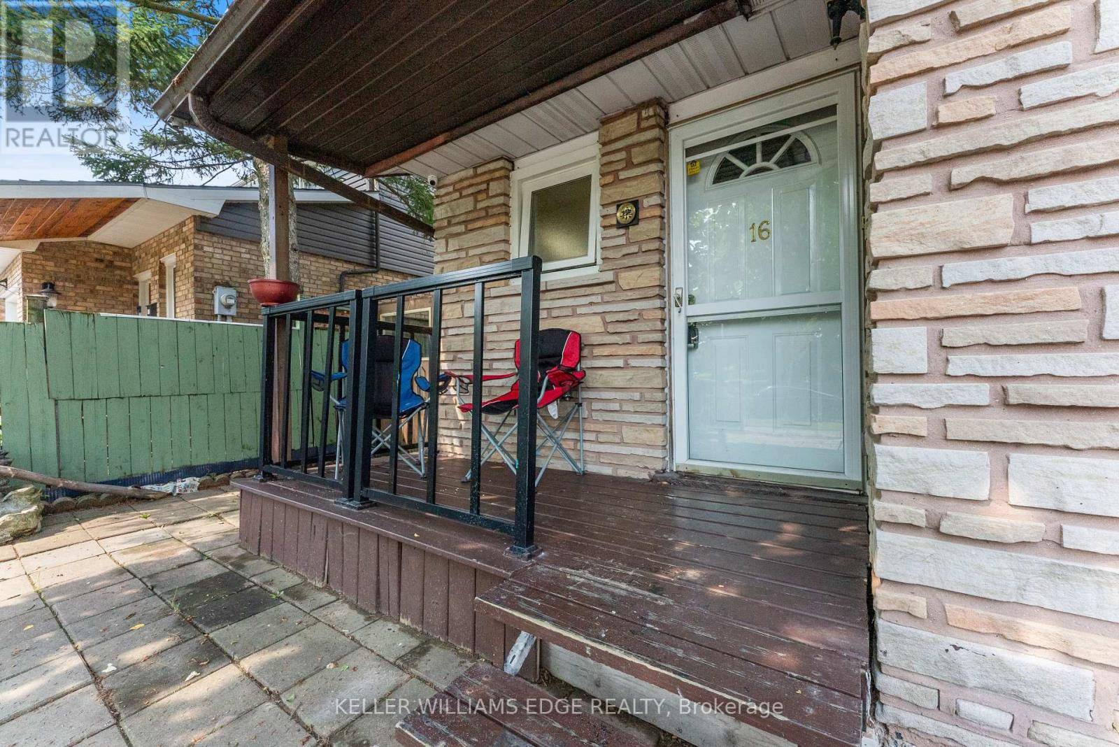 Hamilton (stoney Creek Mountain), ON L8J1K2,16 SILVERVINE DRIVE