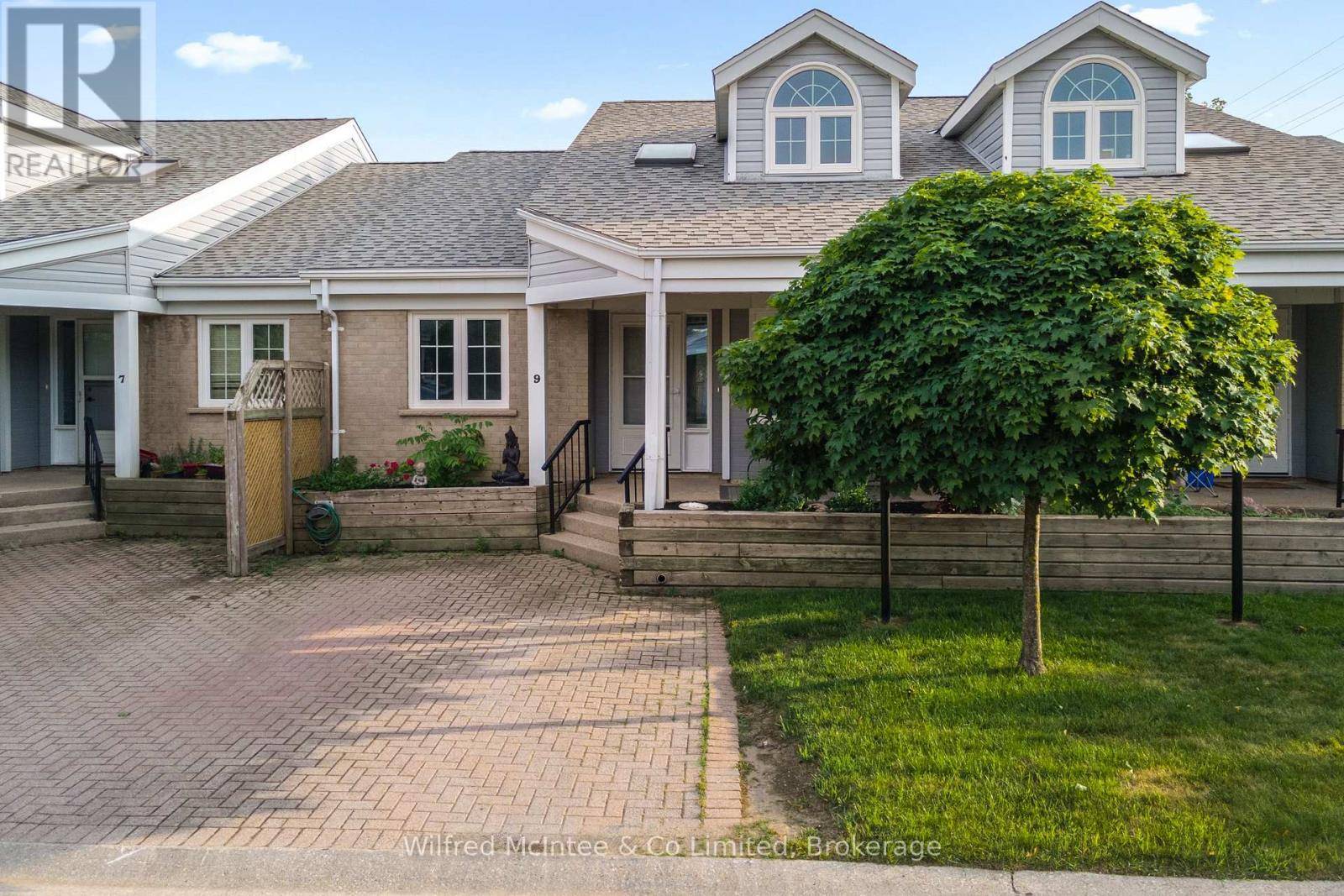Saugeen Shores, ON N0H2C4,834 Arlington ST #9