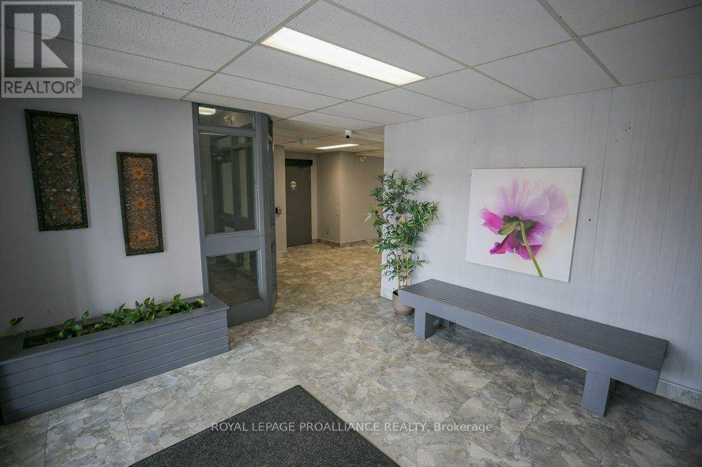 Brockville, ON K6V6K7,845 Kyle CT #405