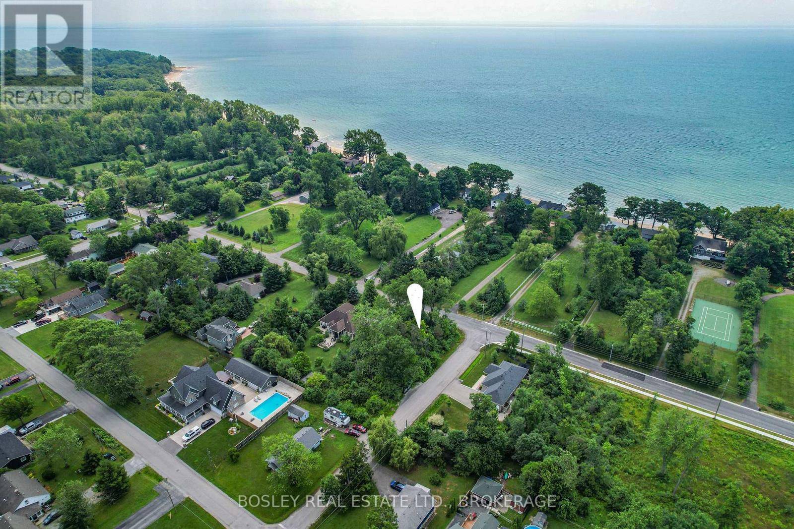 Fort Erie (ridgeway), ON L0S1B0,NONE THUNDER BAY ROAD