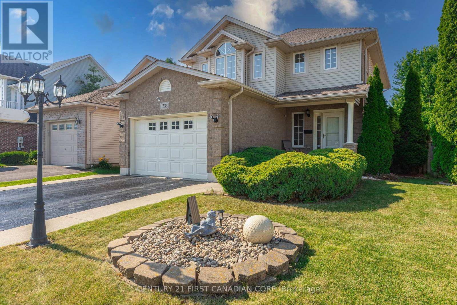 London North (north C), ON N5X4H8,1733 DEVOS DRIVE