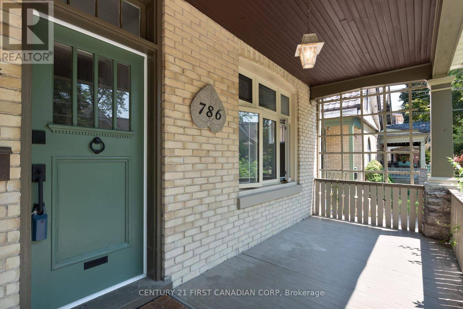 London East (east G), ON N5W3K1,786 DUFFERIN AVENUE