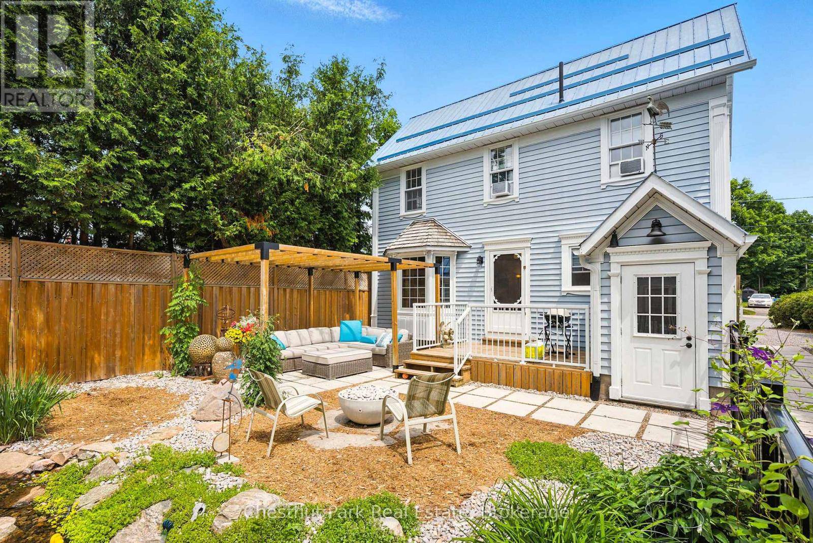 Bracebridge (macaulay), ON P1L2B8,212 JAMES STREET