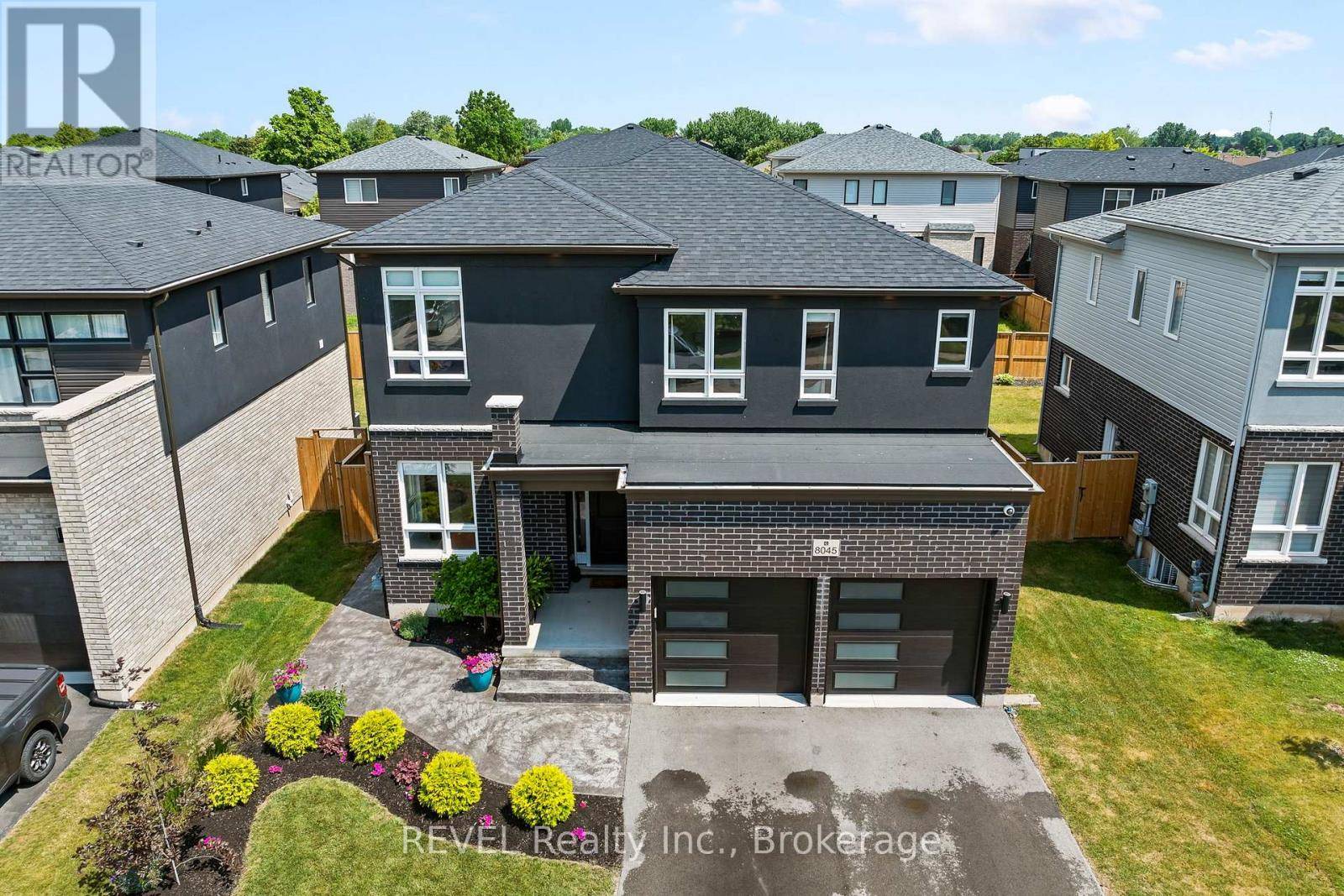 Niagara Falls (ascot), ON L2H3T9,8045 BROOKSIDE DRIVE