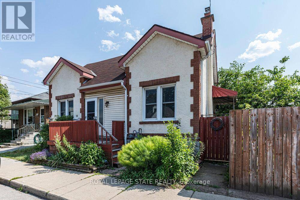 Hamilton (homeside), ON L8H2C9,14 ALLAN AVENUE
