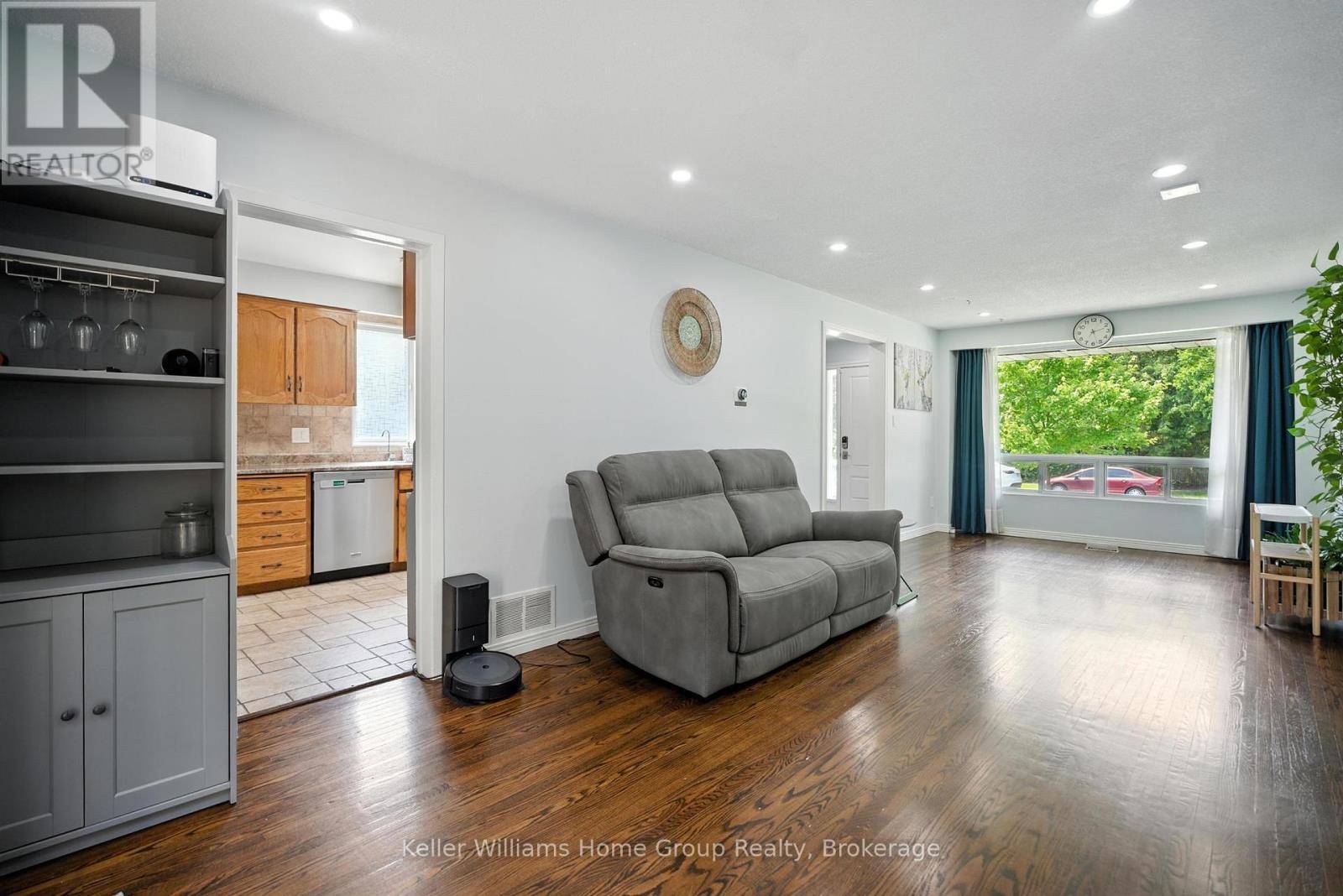 Guelph (dovercliffe Park/old University), ON N1G2T8,59 Chartwell CRES #Main