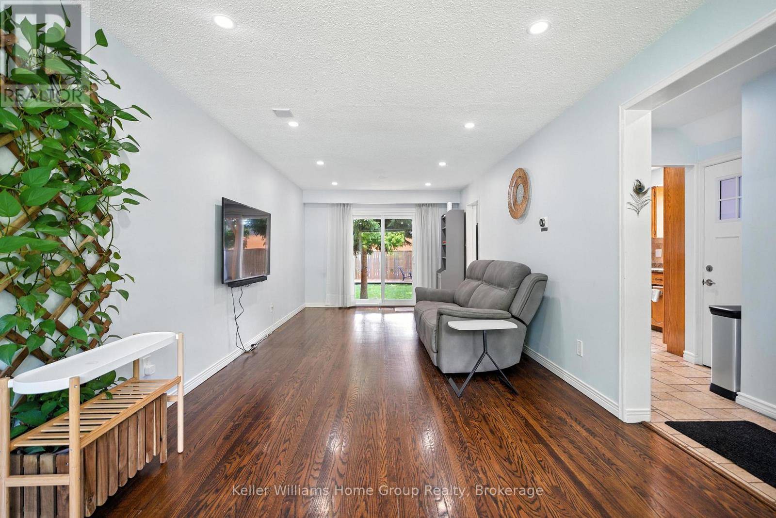 Guelph (dovercliffe Park/old University), ON N1G2T8,59 Chartwell CRES #Main