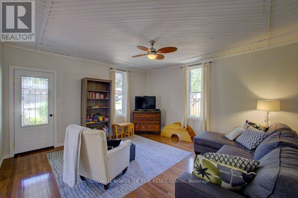 North Perth (listowel), ON N4W1W8,780 ELMA STREET W