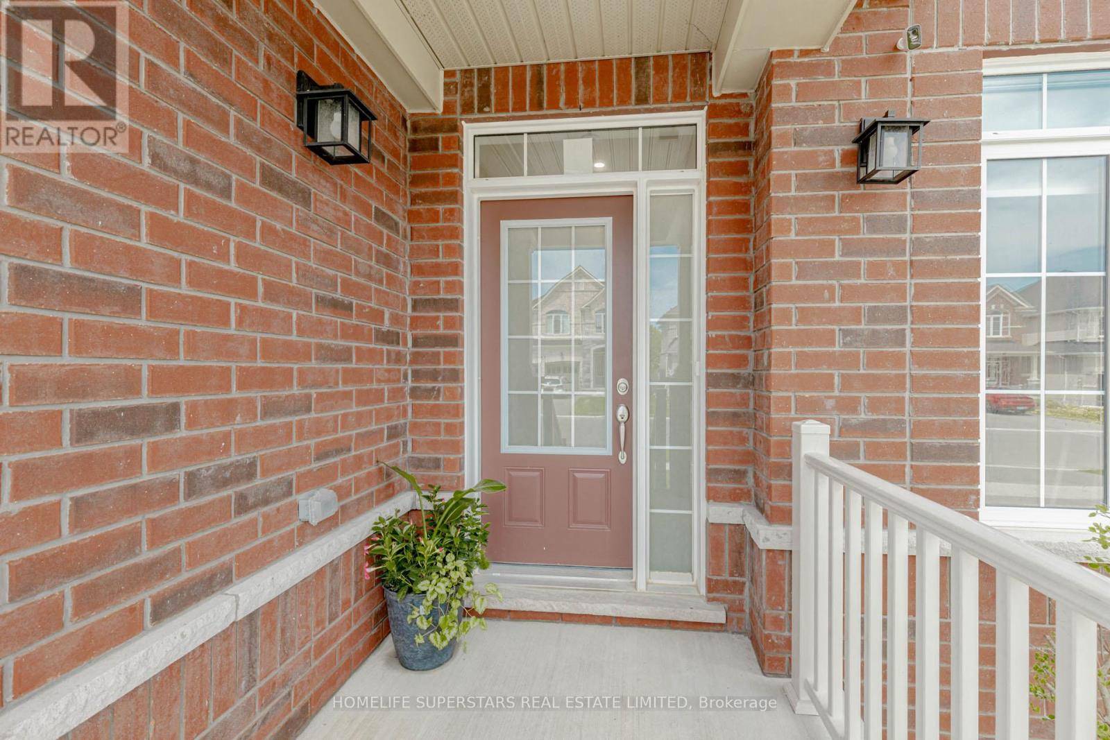 Brant (paris), ON N3L0J6,108 OAK AVENUE E